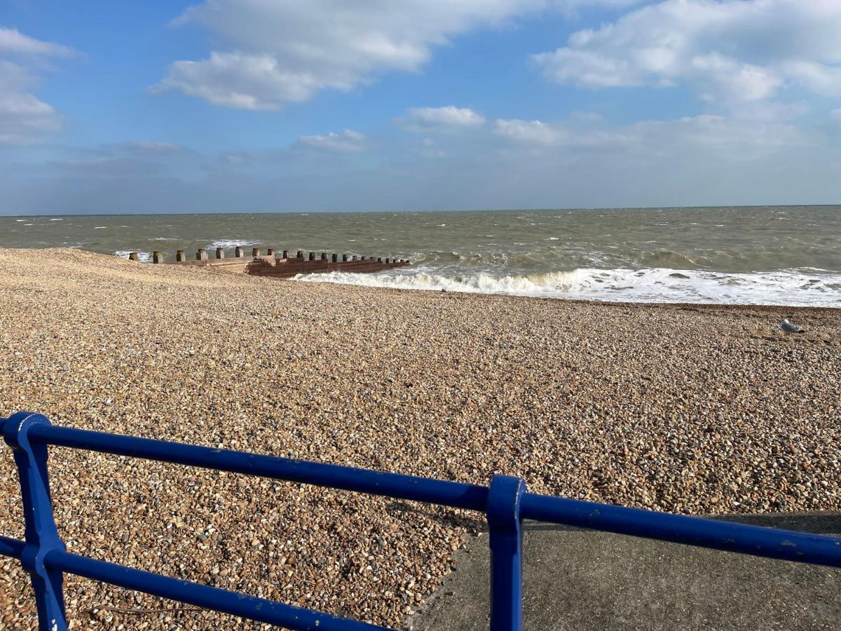 "The Parlour" Seafront Apartment Eastbourne Luaran gambar